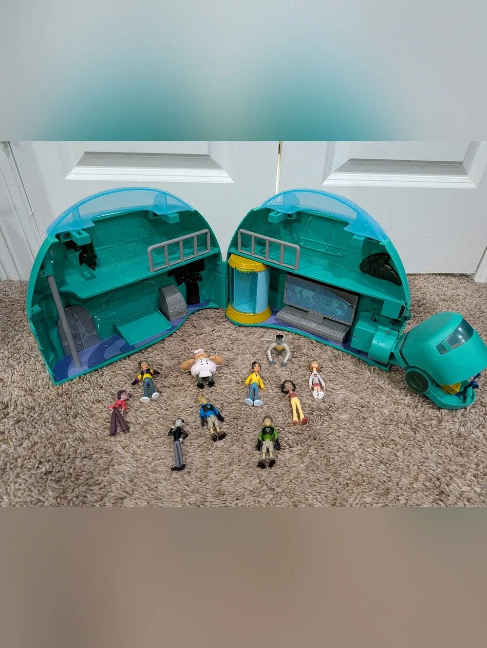 Rare wildkratts Tortuga playset with figures pbs